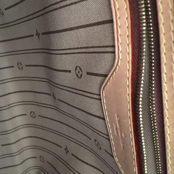 Louis Vuitton Monogram Hobo bag. - Picture 4 of 6